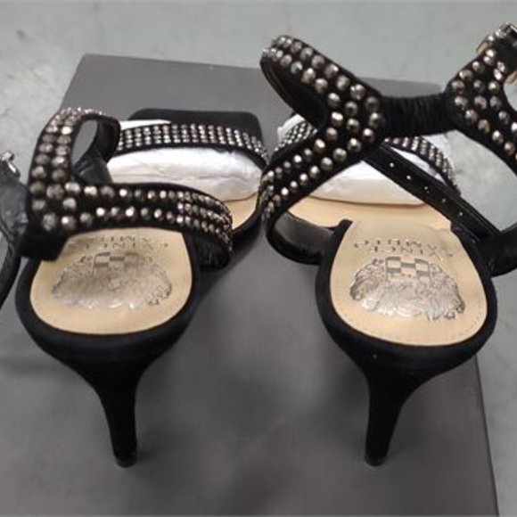 Vince Camuto Sanprenda Sandal - Picture 6 of 7